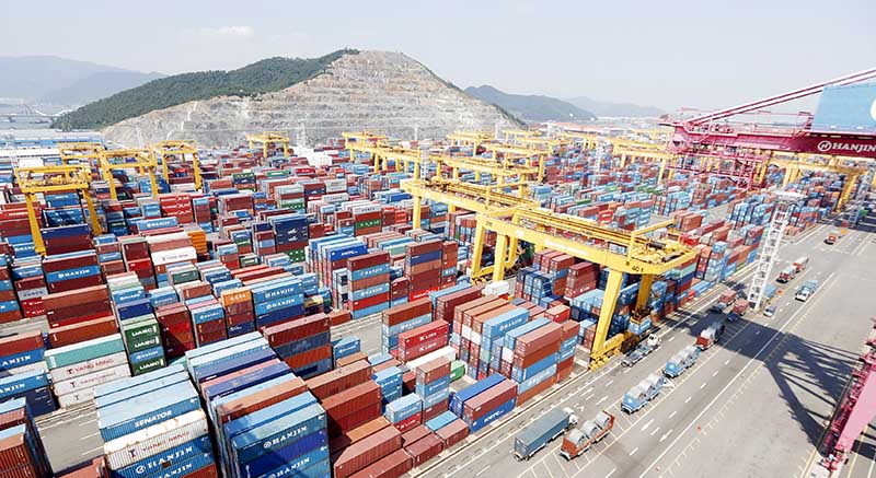 South Korea economy posts record growth