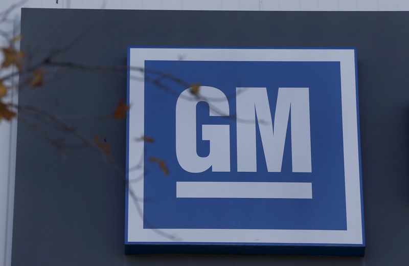 GM said to offer UAW bigger bonus, profit sharing than FCA deal