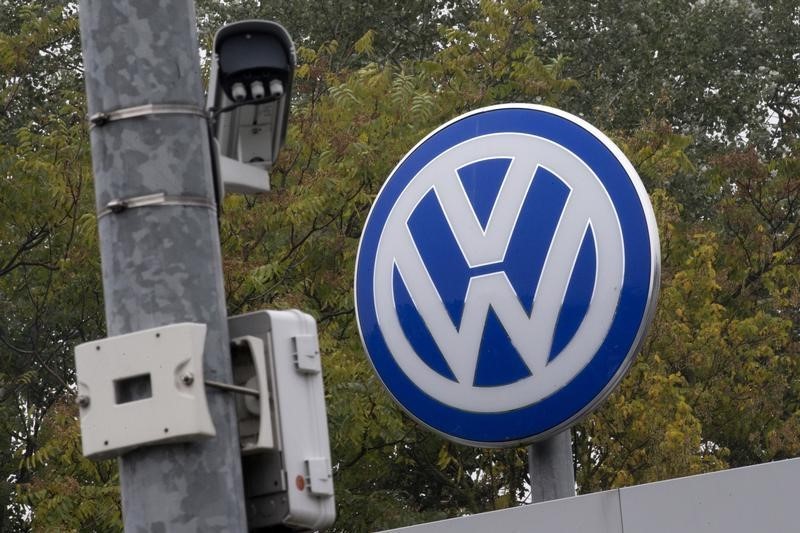 French Authorities Search Volkswagen Offices In Emission Scandal Investigation