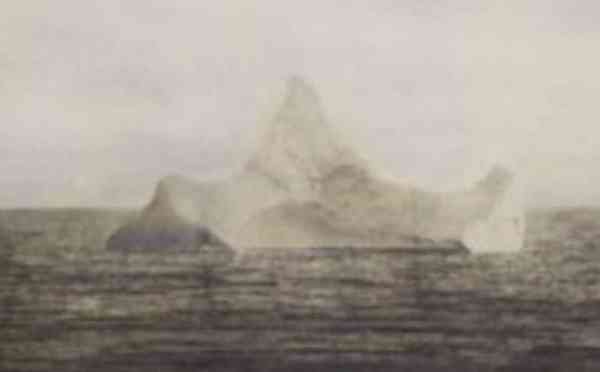 Photo Purportedly Shows the Very Iceberg That Hit the Titanic