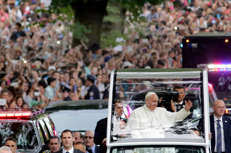 The Cool Pope In Central Park A Totally Worthwhile Five Hour Ordeal