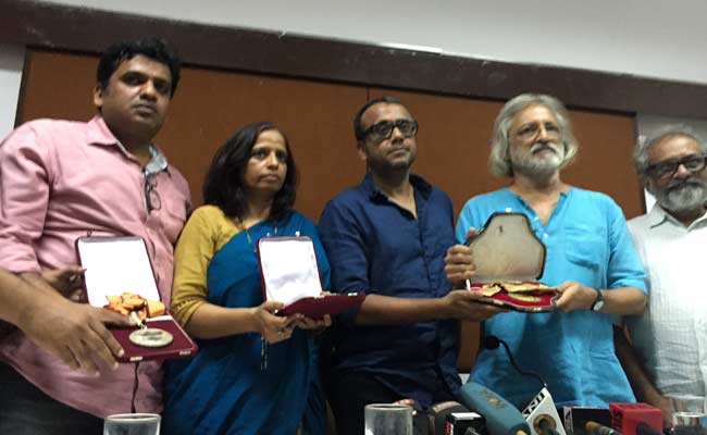 10 filmmakers return National Awards over ‘intolerance,’ FTII row