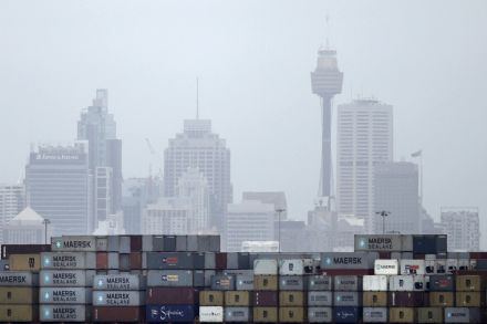 Australia business confidence rebounds, job outlook brighter-survey