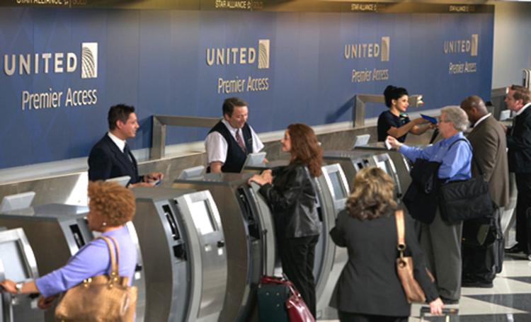 New United Continental Boss Starts Tenure With Apology