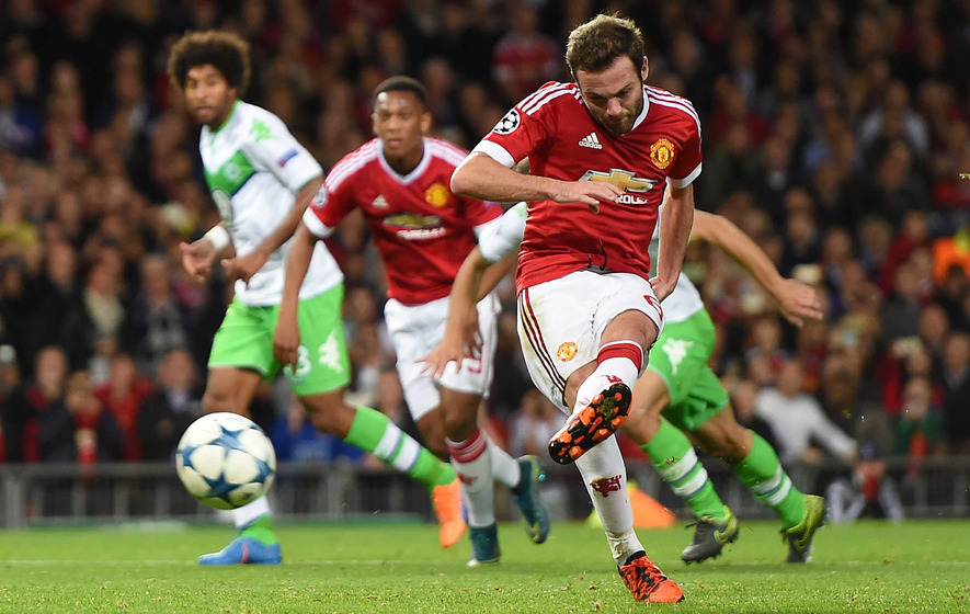 Mata stars as United get off mark against Wolfsburg