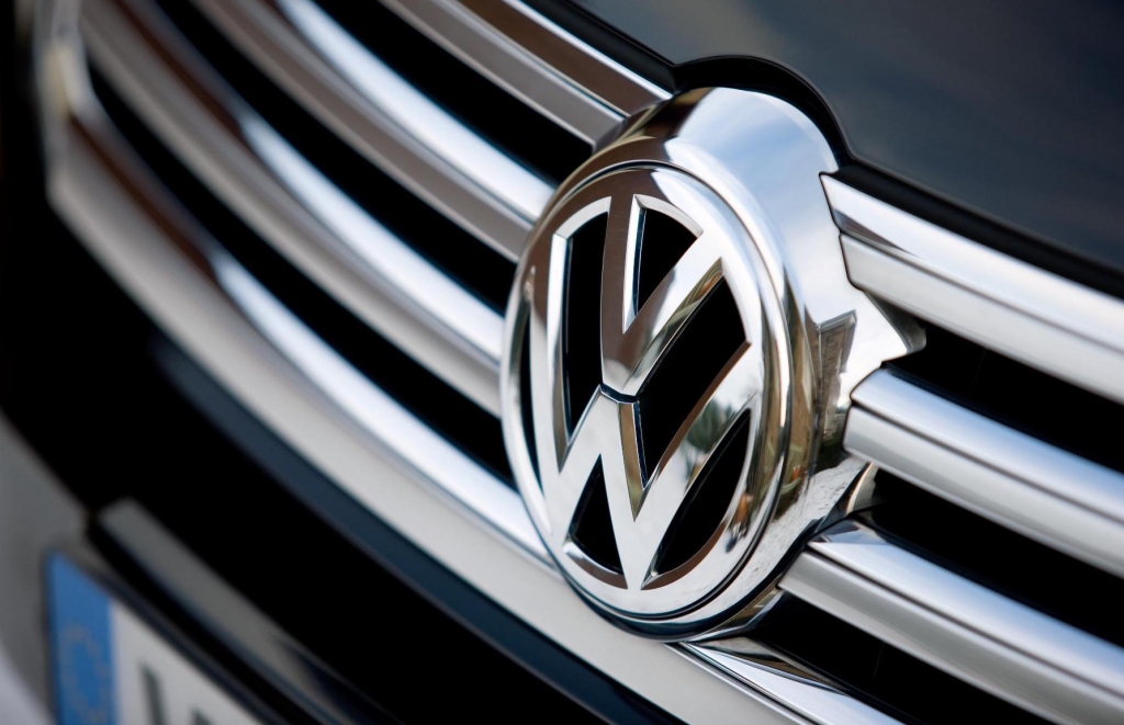 Volkswagen brand to cut investment and change diesel technology