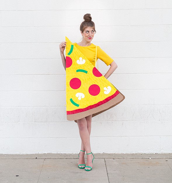 DIY-Pizza-Slice-and-Delivery-Boy-Couples-Costume7