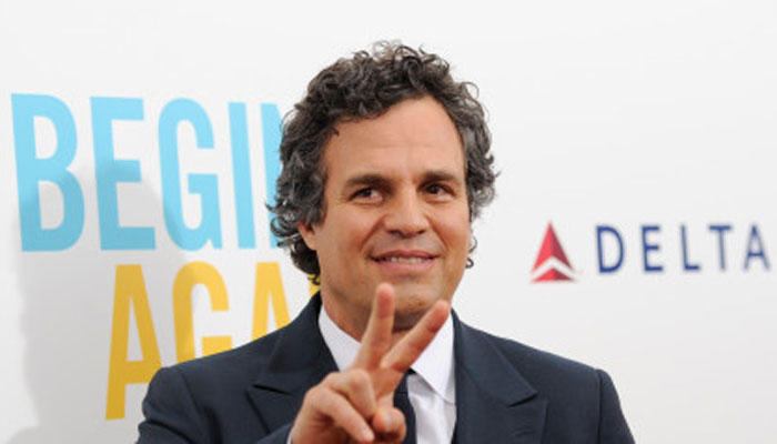 Mark Ruffalo Samuel L Jackson support cancer awareness