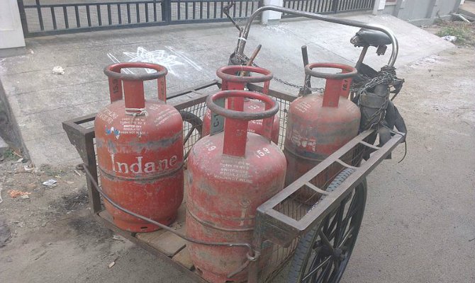 Gas cylinders