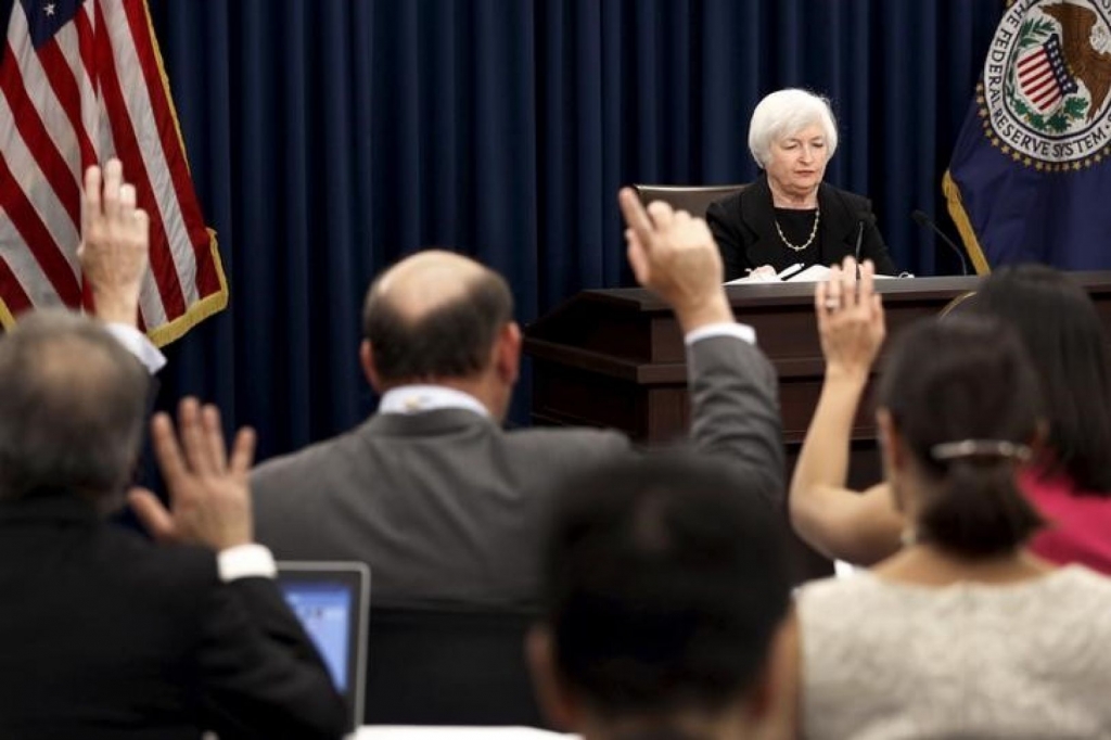 Eight Fed banks call for discount rate hike minutes