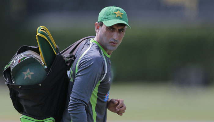 Misbah-ul-Haq Younis Khan have 'earned right&#039 to choose their time of retirement Wasim Akram