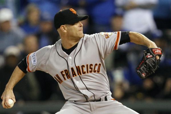 Tim Hudson takes a bow in his final appearance; Bumgarner's season is over