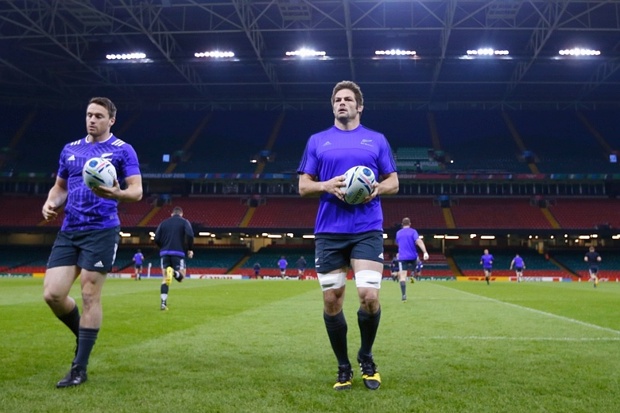 Mc Caw leads the All Blacks in a warm-up at the Millenium Stadium as they prepare for the showdown with France
Phil Walter  Getty Images