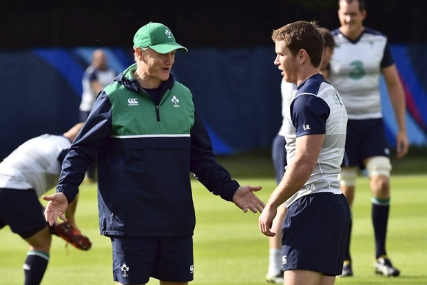 Schmidt left coaches Reddan the scrum half as Ireland prepared for their clash with France yesterday
Loic Venance  Getty Images