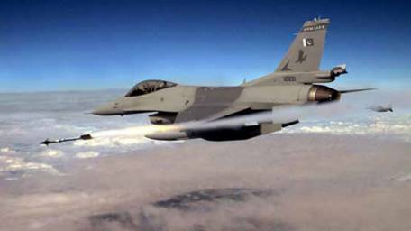 Pakistani Army Says 25 Suspected Militants Killed In Air Strikes