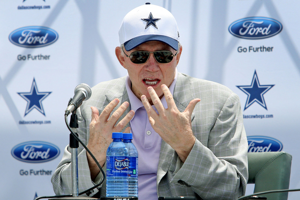 A longtime Dallas broadcaster let his feelings be known about Cowboys owner Jerry Jones.		Fort Worth Star-Telegram  Getty Images