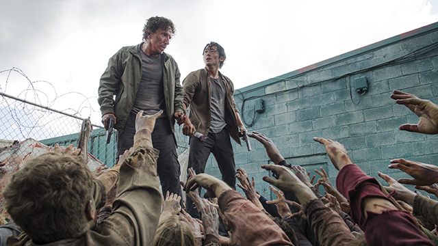 'Walking Dead' EP On Tonight's Cliffhanger, [Spoiler] Coming Back