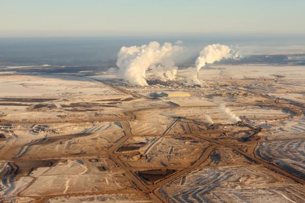 Alberta Announces Carbon Tax and Cap of Tar Sands Emissions