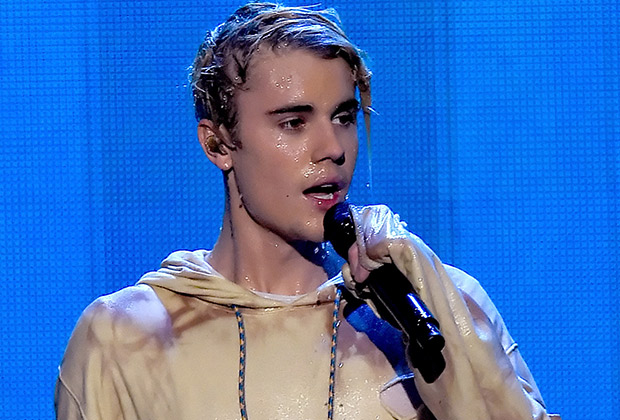 Justin Bieber AMAs 2015