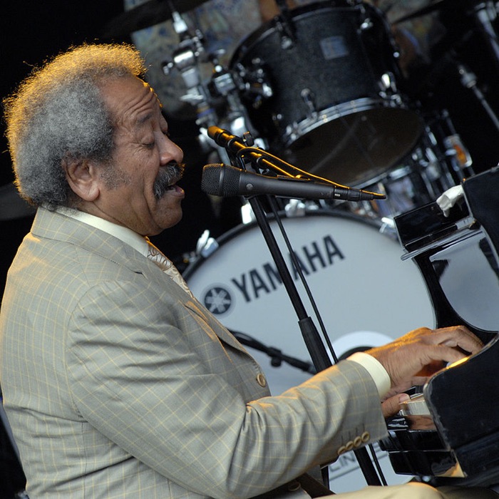 Allen Toussaint dead at 77: Legendary New Orleans musician was on tour in 