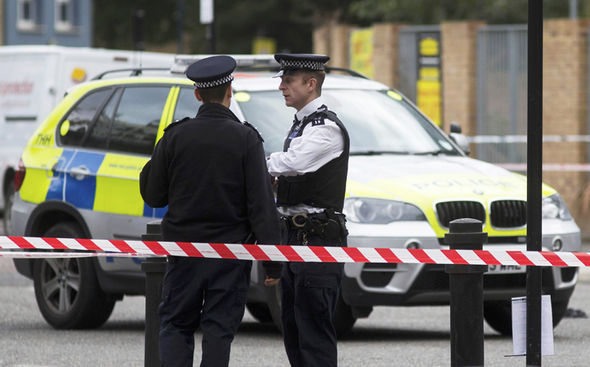 Metropolitan-Police-shooting-crime-scene-Hackney-368432