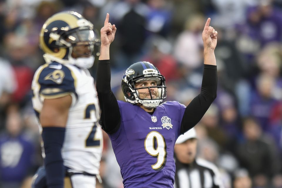 Ravens beat Rams 16-13 but lose Flacco for season