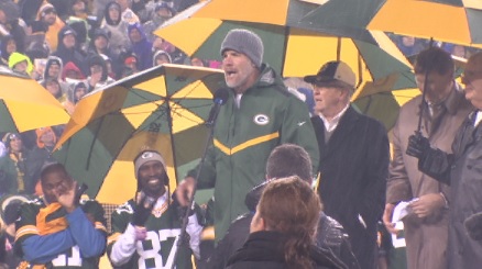 Starr's return to Lambeau Field moving