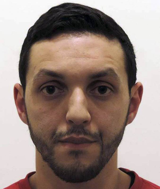 New suspect in the Paris attacks is 'possibly armed&#039 and 'dangerous&#039