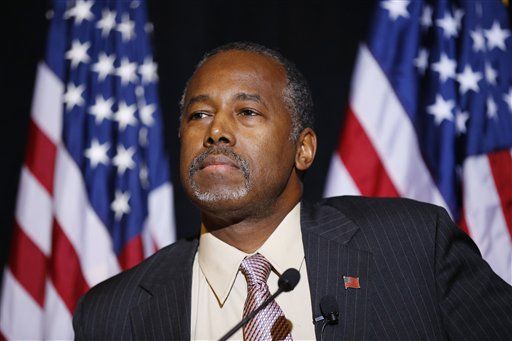 Ben Carson meets Syrian refugees, opposes them coming to US