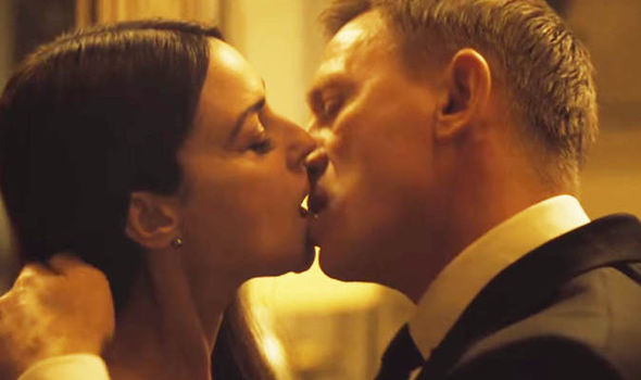 'Spectre': Censor Board cuts James Bond's kissing scene