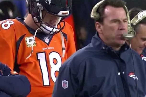 Broncos coach Kubiak takes blame for Manning display