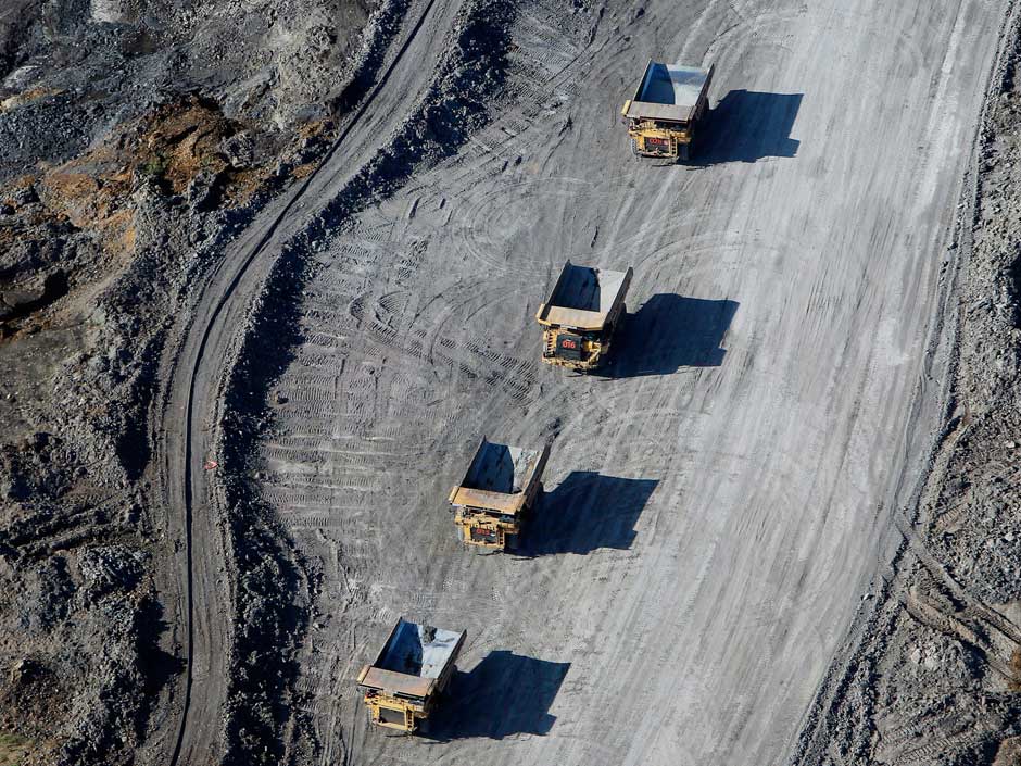 Suncor Chief Executive Officer Steven Williams said last week the company reached out to 60 per cent of Canadian Oil Sands&#039 institutional investors and that the'majority support the bid