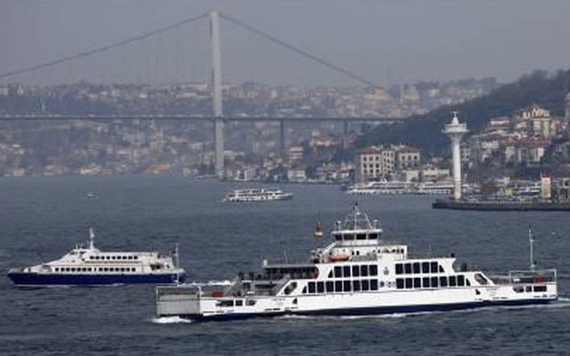 The Latest: Ferries idle for 4th day, trapping refugees