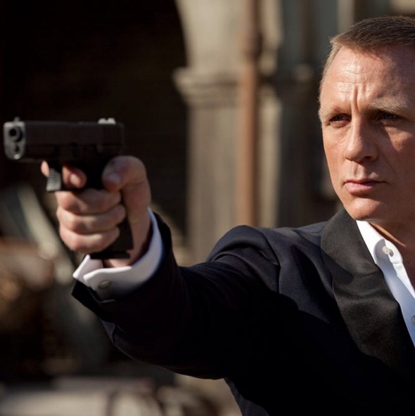 Daniel Craig reprises his role of James Bond in the latest Bond film'Spectre