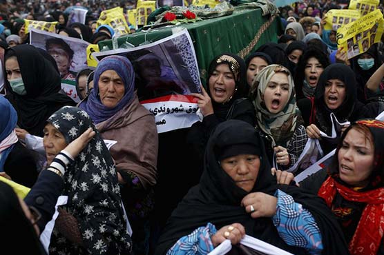 Hazara killings: Thousands protest in Afghanistan blaming militants for murder