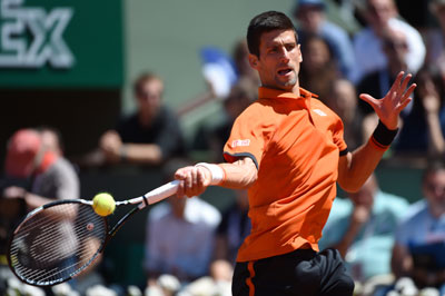 Djokovic beats Bellucci at Paris Masters