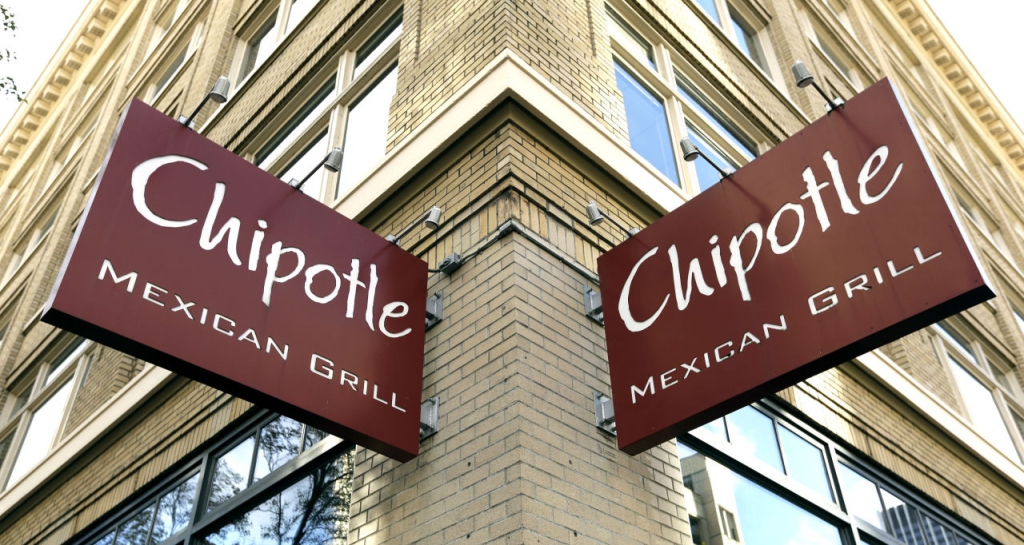 Chipotle closes dozens of locations as more confirmed E.coli cas - ABC-7.com