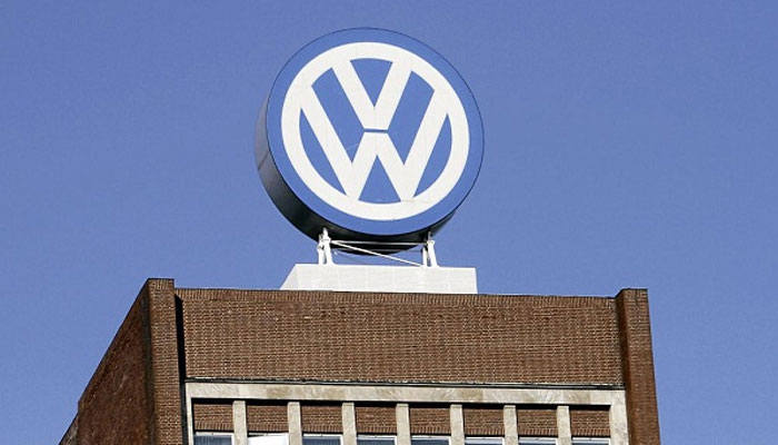 Volkswagen emissions-cheating scandal widens with new CO2 revelations