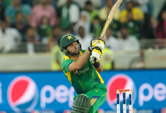 Pak vs Eng England survive Shahid Afridi's blitz win T20 series