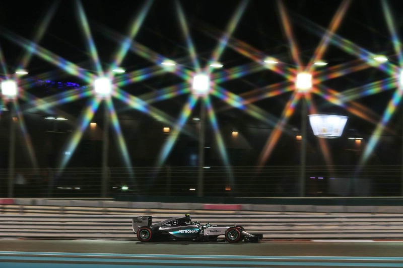 Rosberg steps it up as the sun goes down