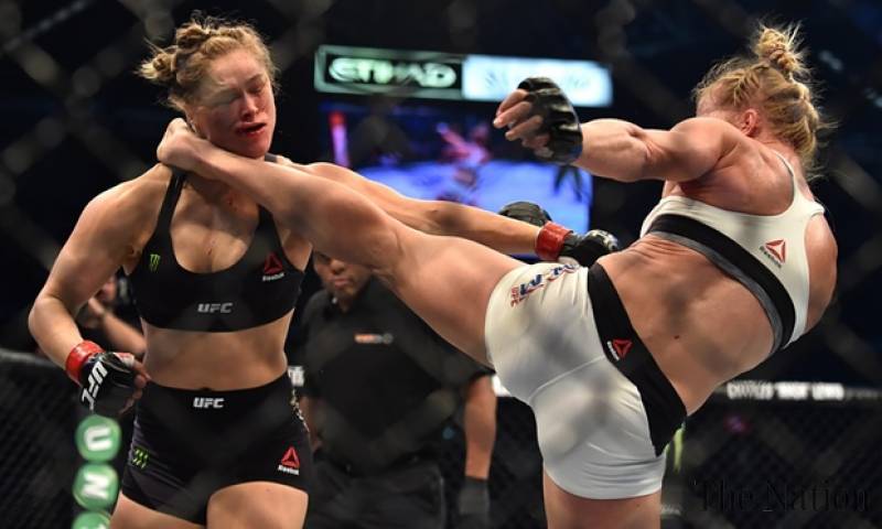 Holly Holm knocks out Ronda Rousey to take UFC bantamweight title