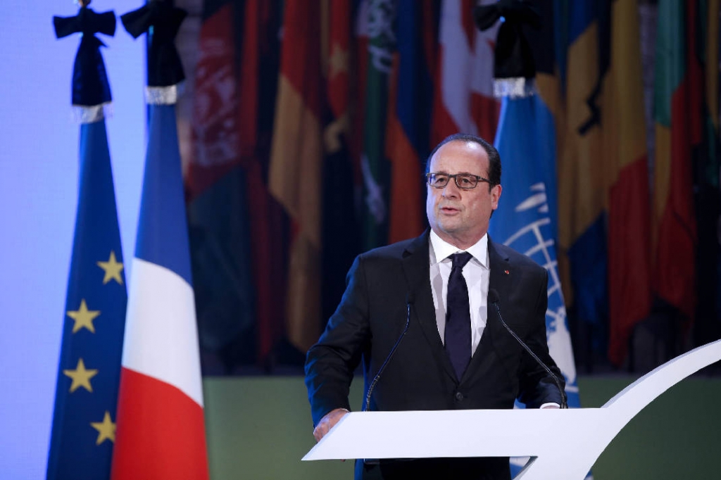 France's Hollande urges U.S., Russia to form global anti-IS coalition