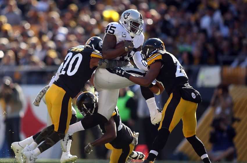 Raiders at Steelers Defensive Huddle