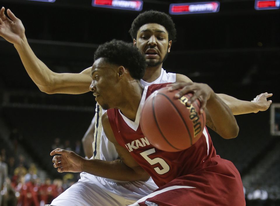 Georgia Tech beats Arkansas 83-73