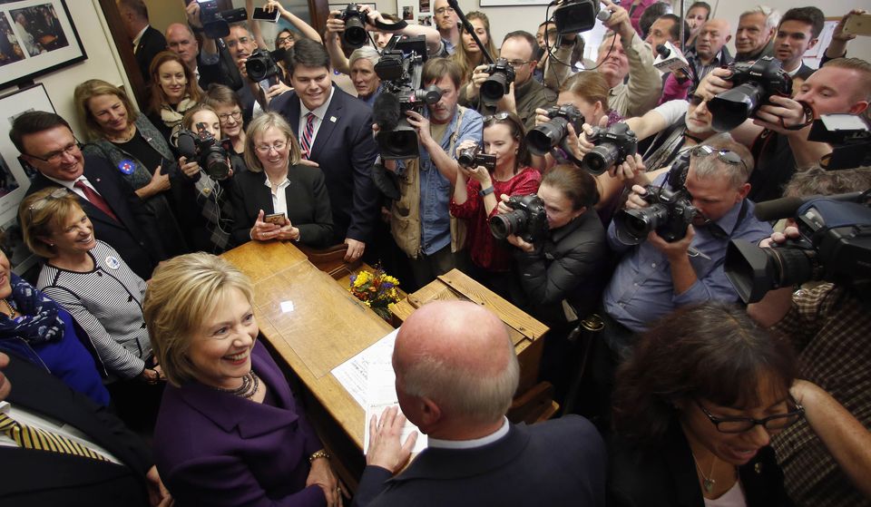 Clinton files paperwork to be on New Hampshire ballot