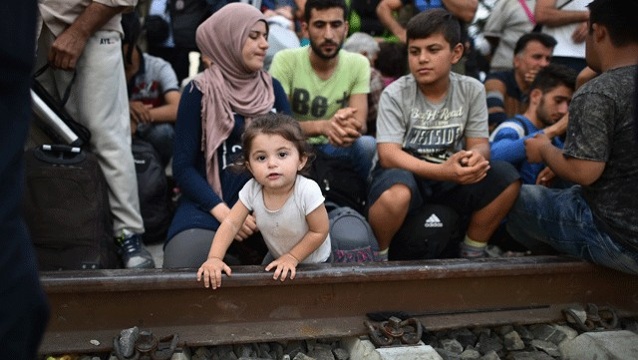 Europe seeks to cope with migrant crisis