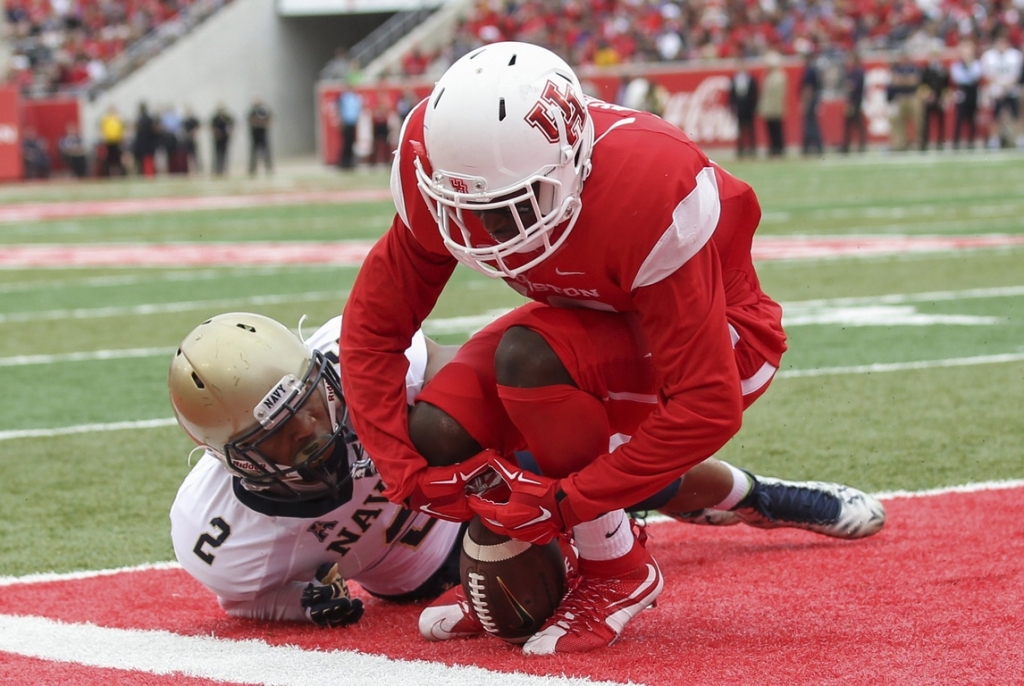 Houston's Demarcus Ayers Made an Insane One Handed Touchdown Grab without Breaking Stride