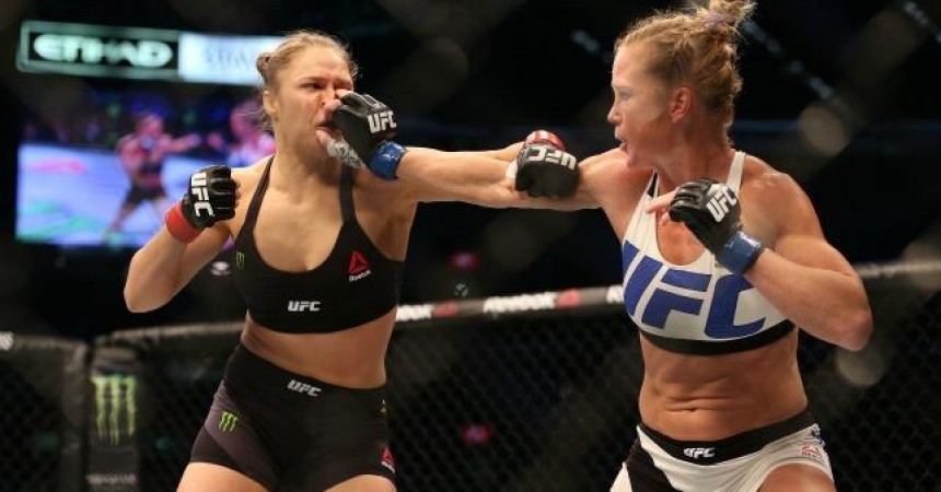 Holly Holm stuns Ronda Rousey with 2nd-round knockout