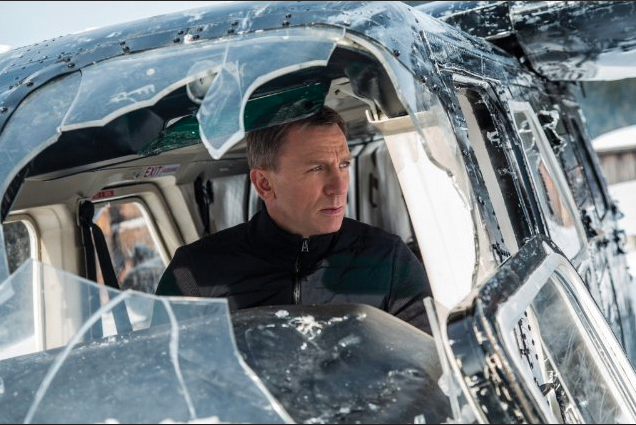 In ‘Spectre,’ Daniel Craig animates the stoic mask of James Bond like no other actor before him