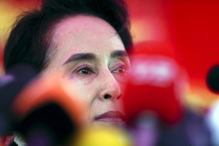 Myanmar election: Last day of campaigning